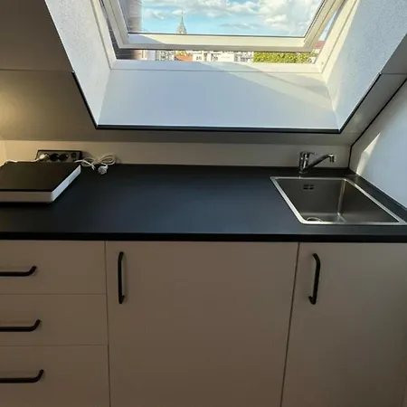 Cozy Design Top-floor In Karlsruhe-mühlburg - Apolonialiving - Apt2 * Karlsruhe