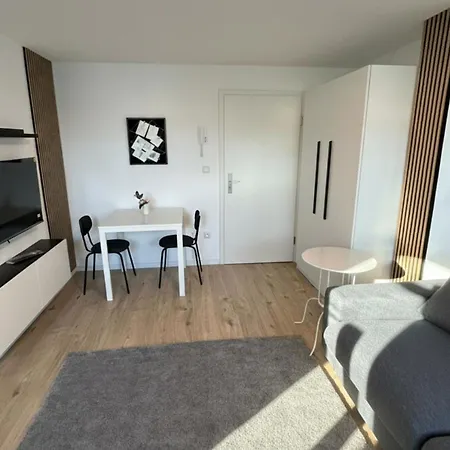 Cozy Design Top-floor In Karlsruhe-mühlburg - Apolonialiving - Apt2 * Karlsruhe