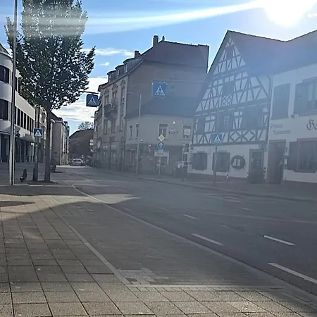 Cozy Design Top-floor In Karlsruhe-mühlburg - Apolonialiving - Apt2