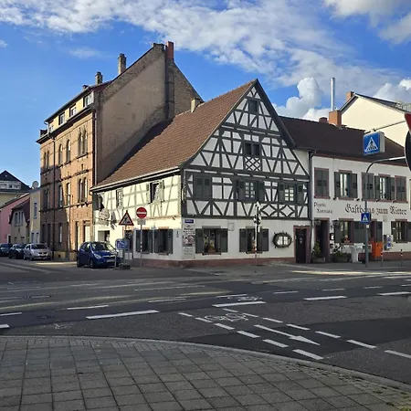 Cozy Design Top-floor In Karlsruhe-mühlburg - Apolonialiving - Apt2 Appartement