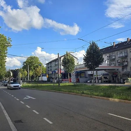 Cozy Design Top-floor In Karlsruhe-mühlburg - Apolonialiving - Apt2 * Karlsruhe