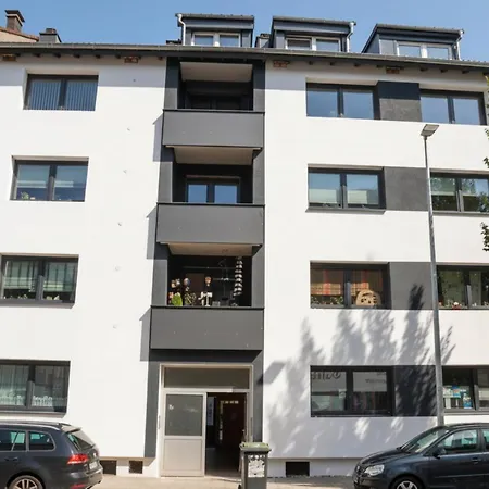 Appartement Tiny Top-floor Apt. 2 – Apolonialiving *